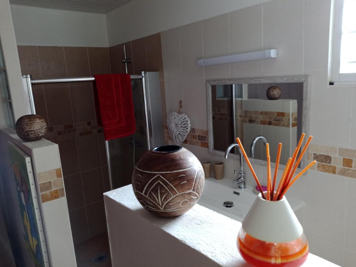 Villa Emmanuel Le Plaisir Des Vacances แซ็งต์-ลูซ ภายนอก รูปภาพ
